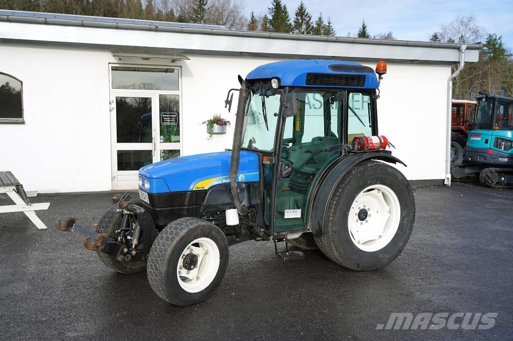 New Holland TN70NA Tractoren
