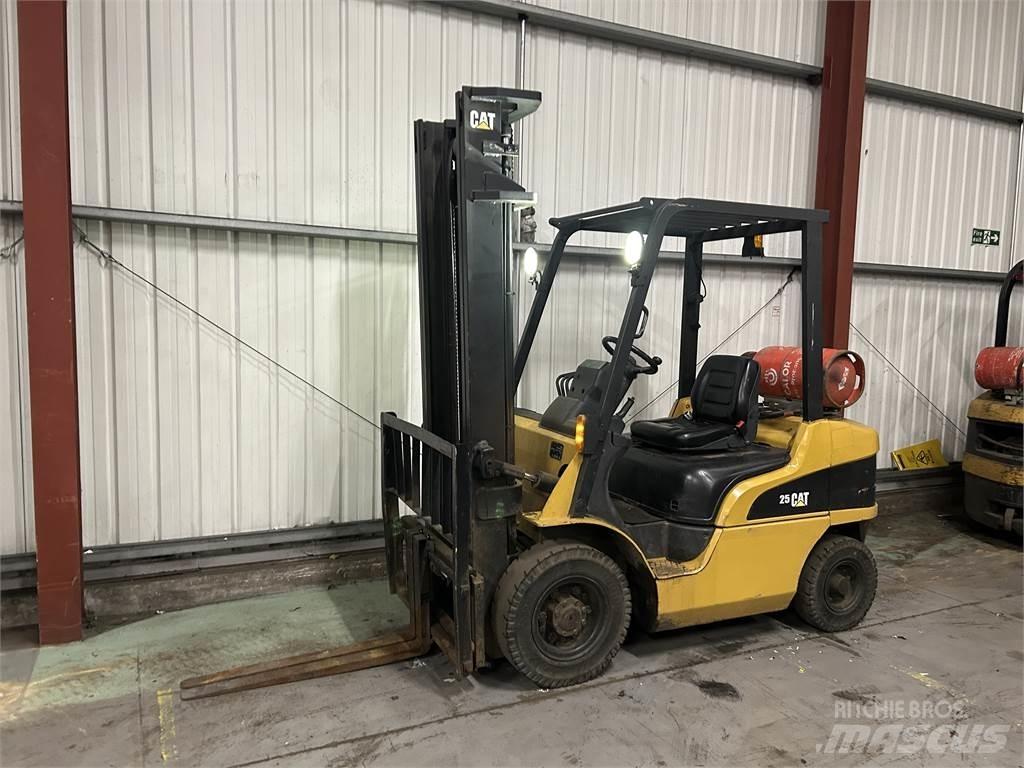 CAT GP25NT LPG heftrucks