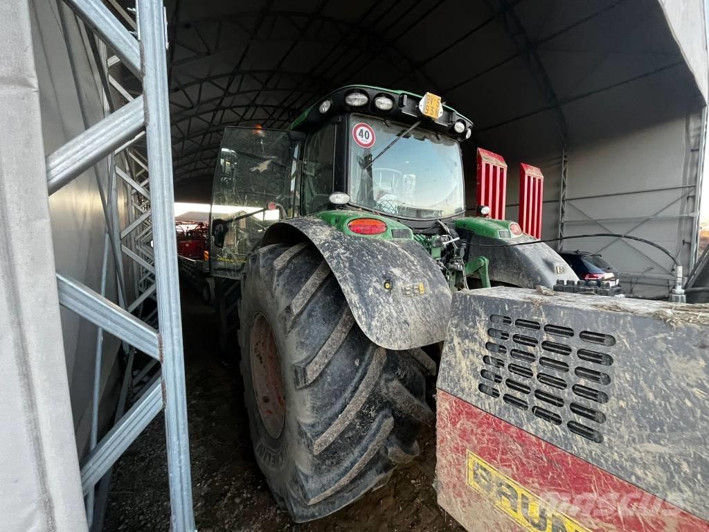 John Deere 6145 R Tractoren