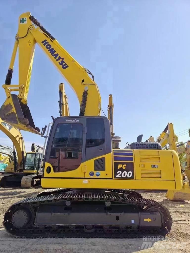 Komatsu PC 200-8 Rupsgraafmachines