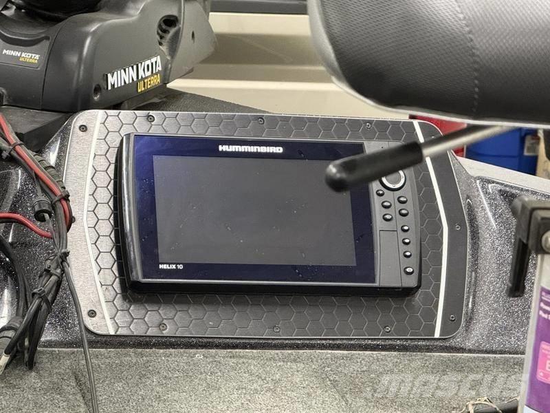  Skeeter WX2200 Werkboten en pontons