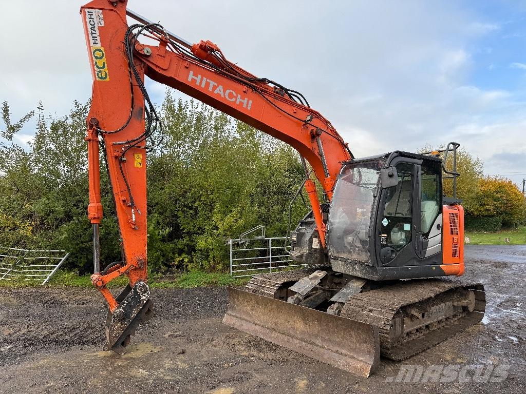 Hitachi ZX 135 US-6 Rupsgraafmachines