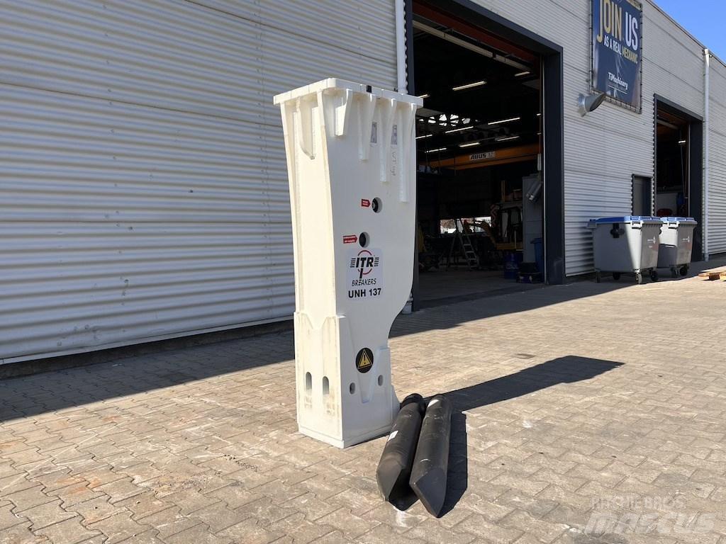  ITR Hamer UNH137 Hamers en brekers