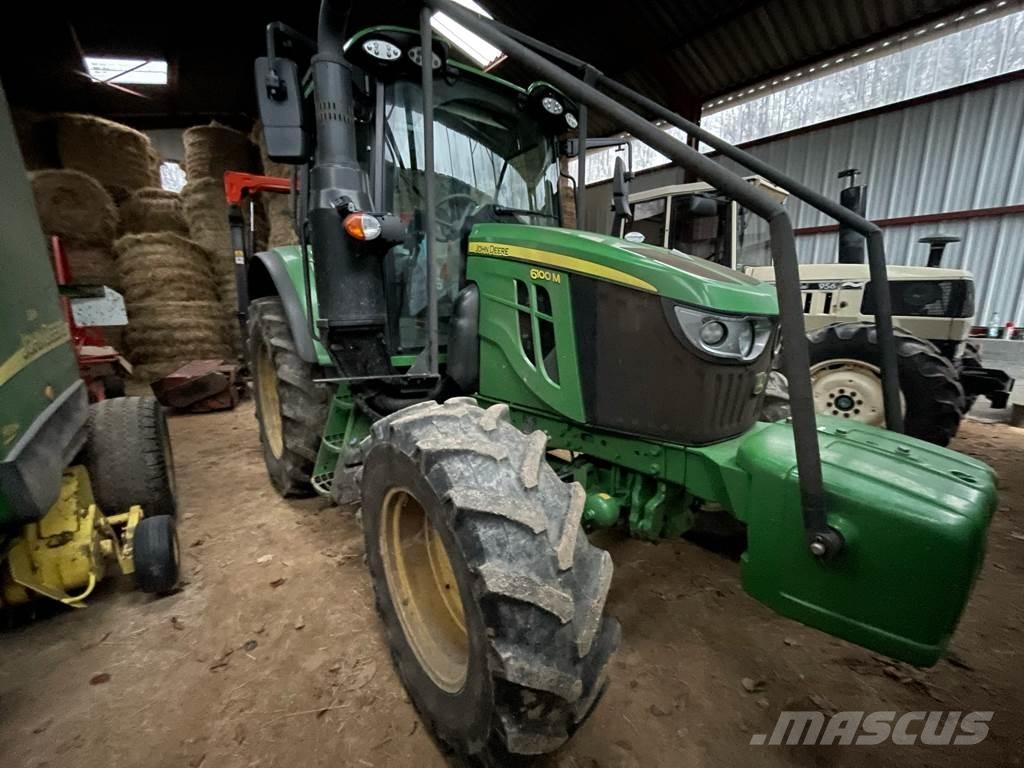 John Deere 6100 M Tractoren