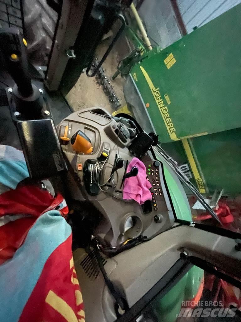 John Deere 6100 M Tractoren