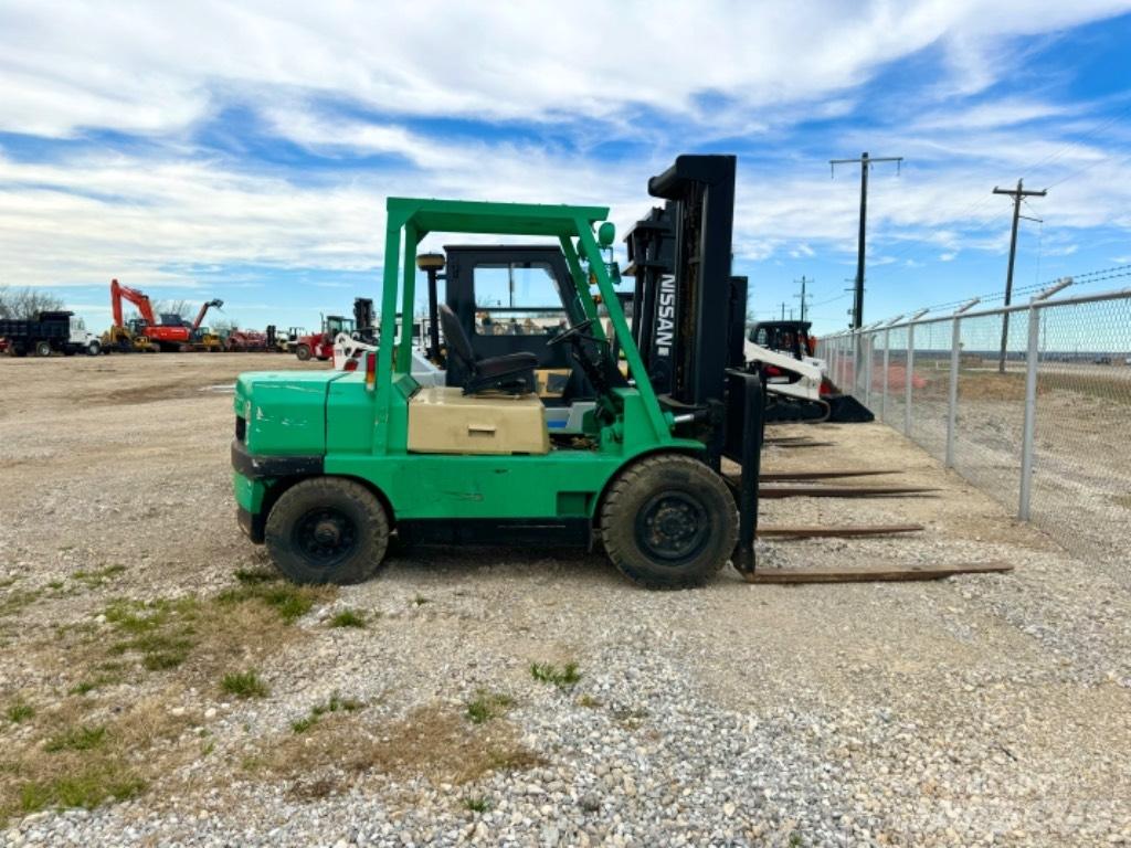 Mitsubishi FD40 Heftrucks overige