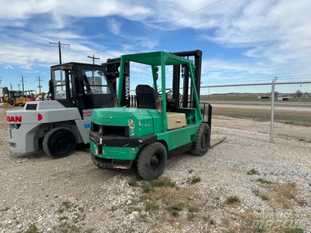 Mitsubishi FD40 Heftrucks overige