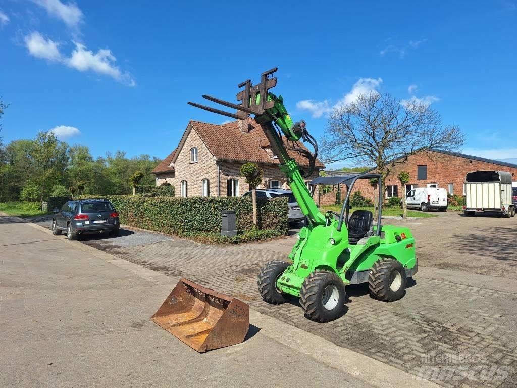 Avant 745 Miniladers