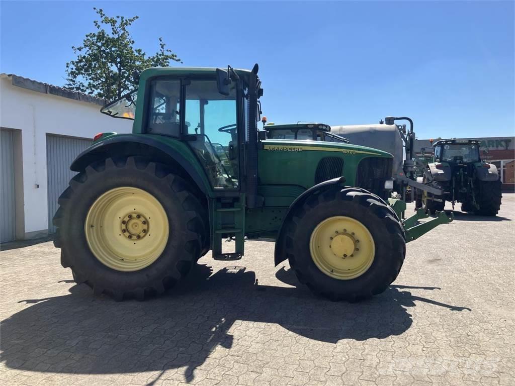 John Deere 6820 Tractoren