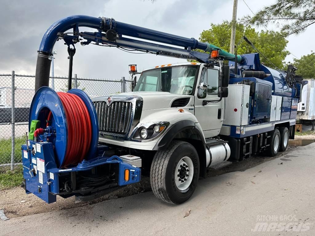 International 7500 Kolkenzuigers
