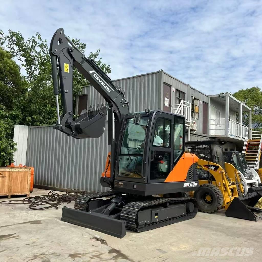 Develon DX 60 D Rupsgraafmachines