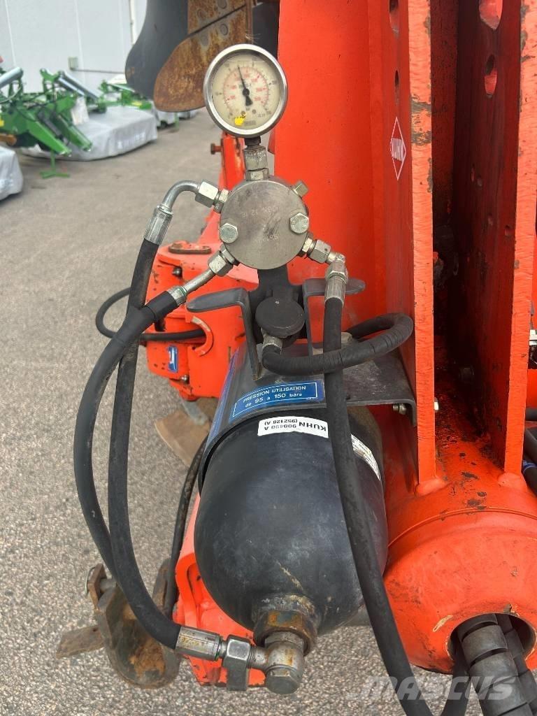 Kuhn Vari-Master 122 Wentelploegen