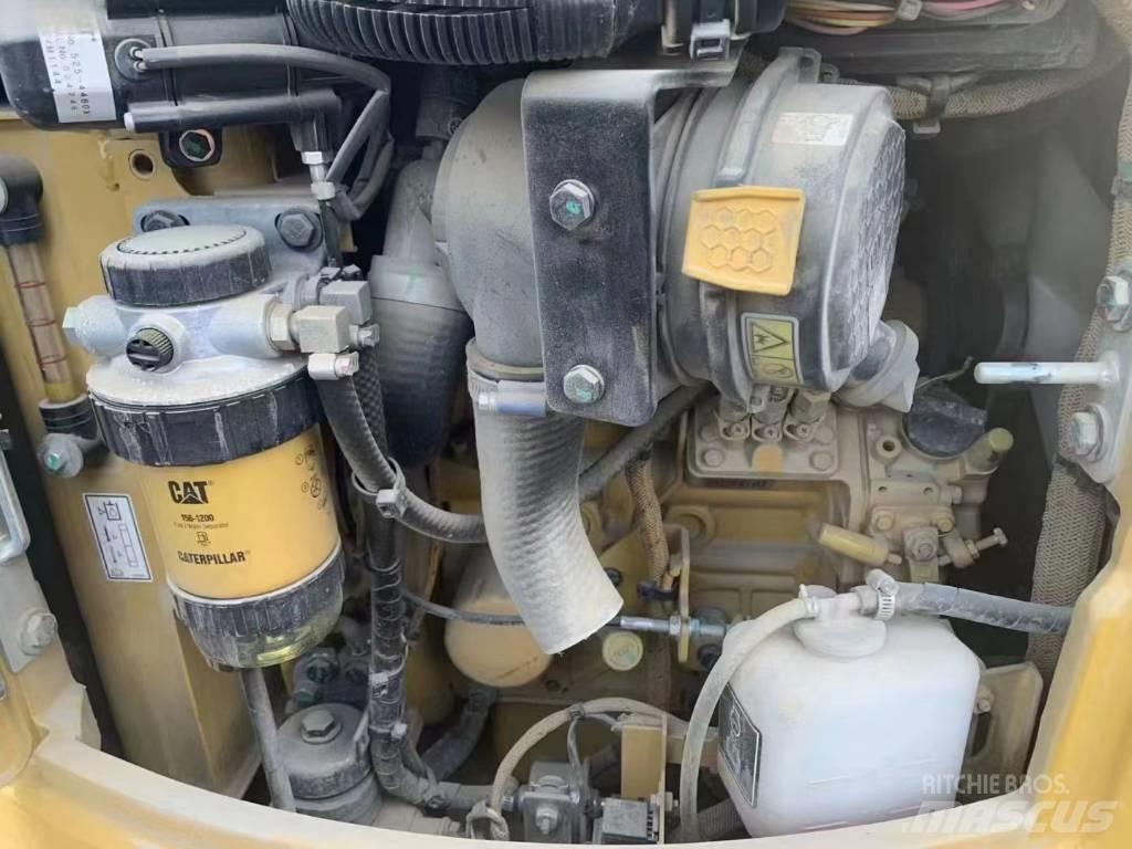 CAT 301.7 Minigraafmachines < 7t