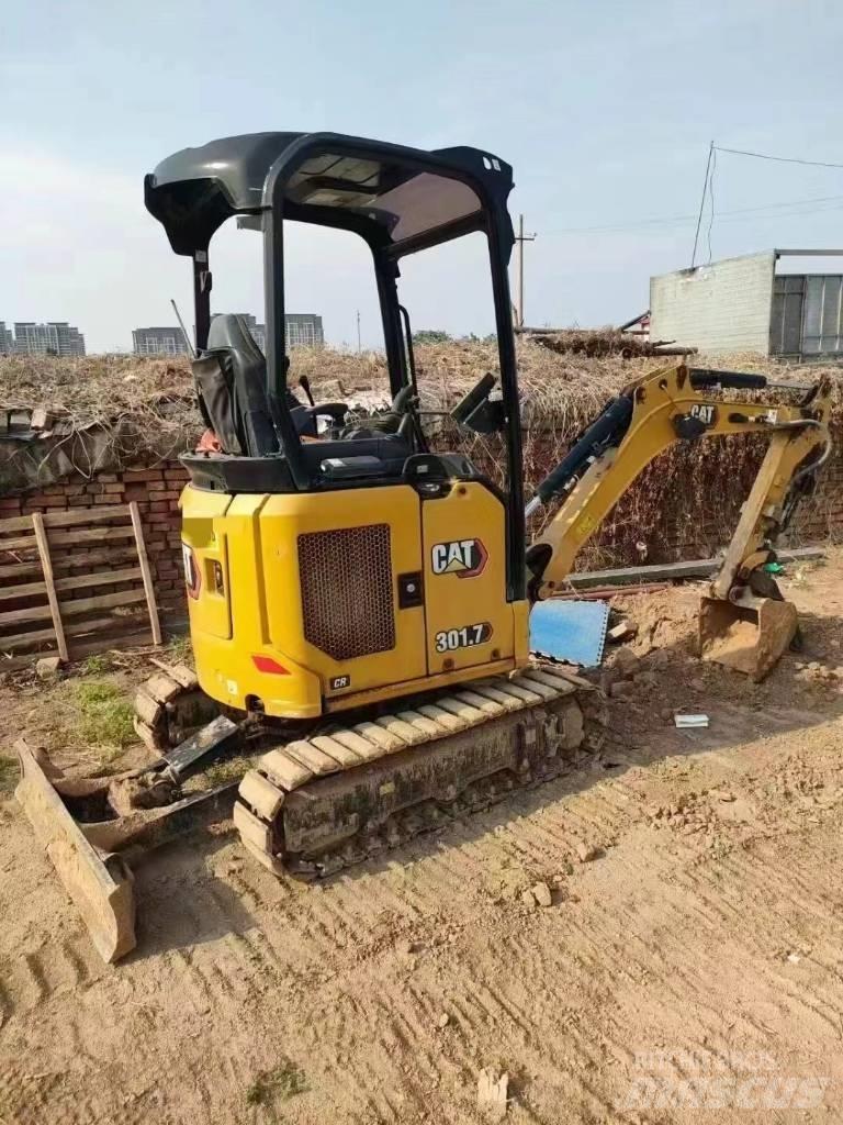 CAT 301.7 Minigraafmachines < 7t