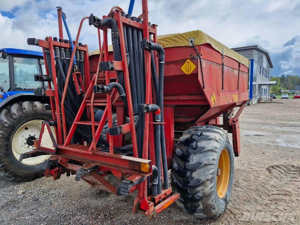 Överum Wing Jet 6012 Kunstmeststrooiers