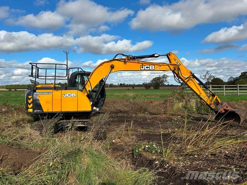 JCB JS 131 LC Rupsgraafmachines