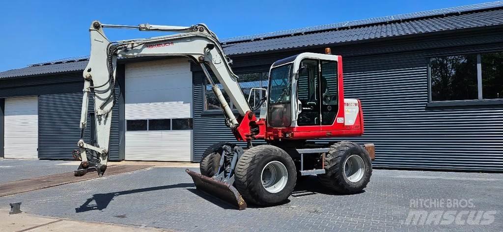 Takeuchi TB070 W Midigraafmachines 7t - 12t