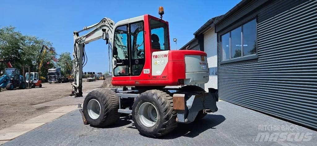 Takeuchi TB070 W Midigraafmachines 7t - 12t