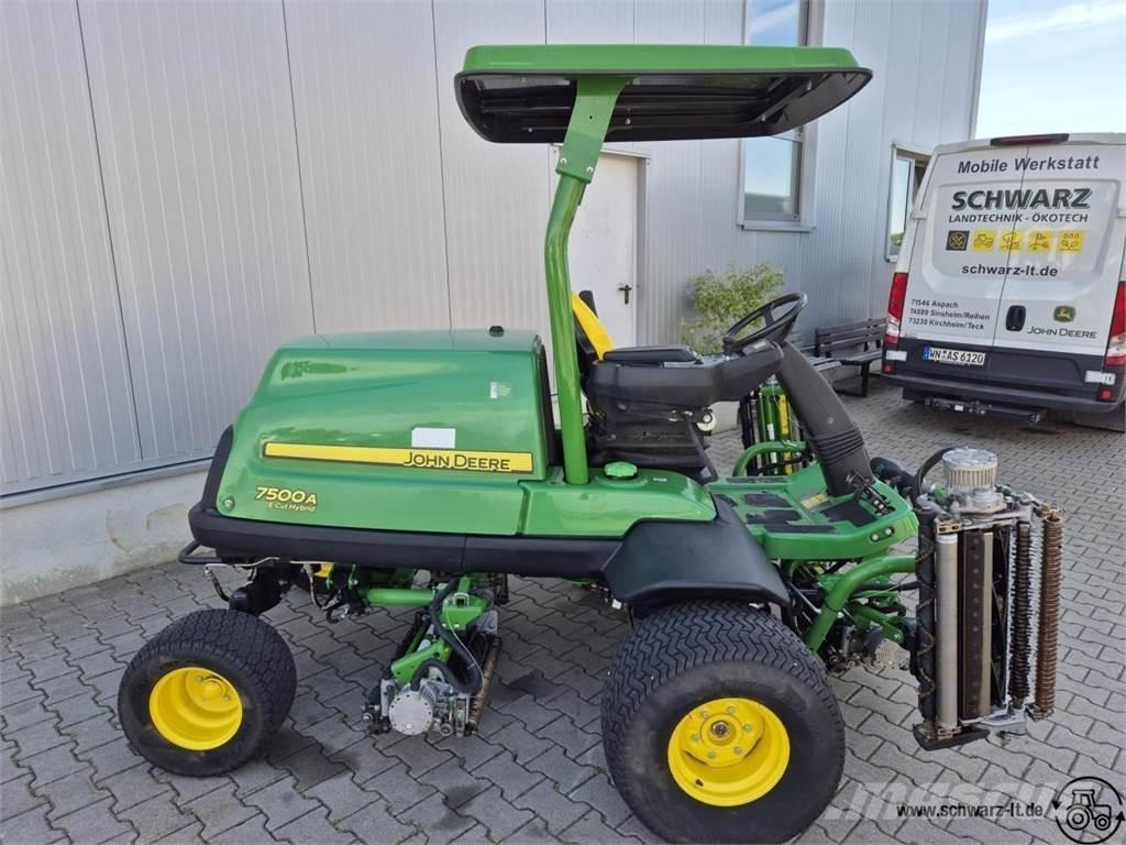 John Deere 7500A Golfkarretjes / golf carts