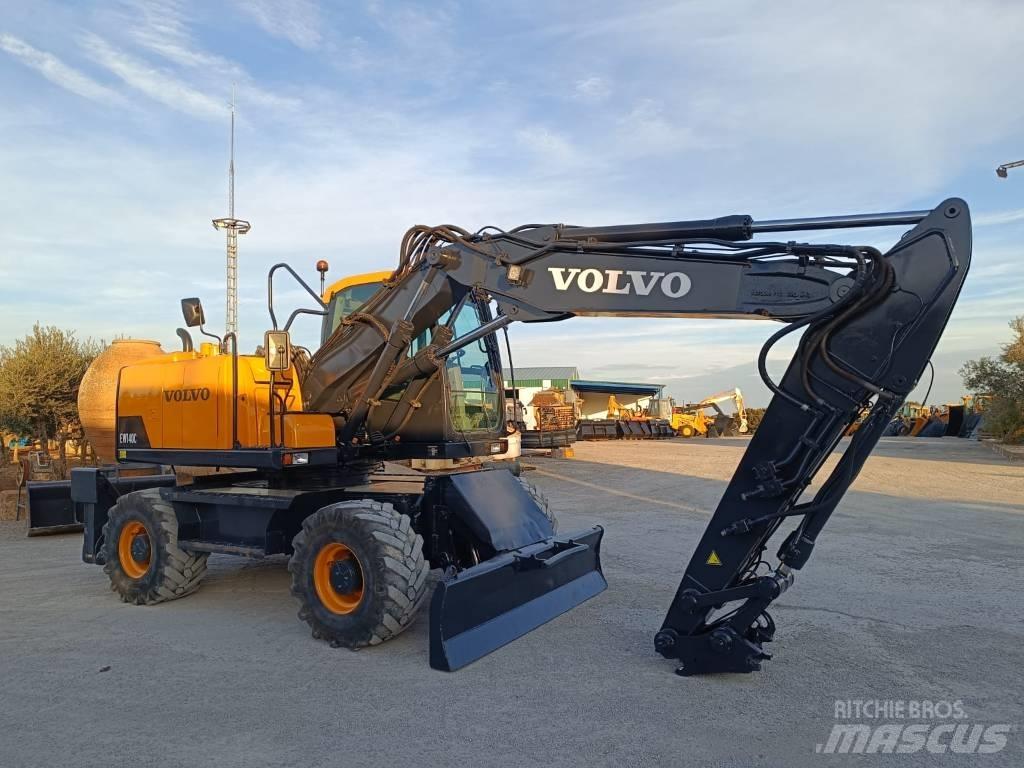 Volvo EW 140 C Wielgraafmachines