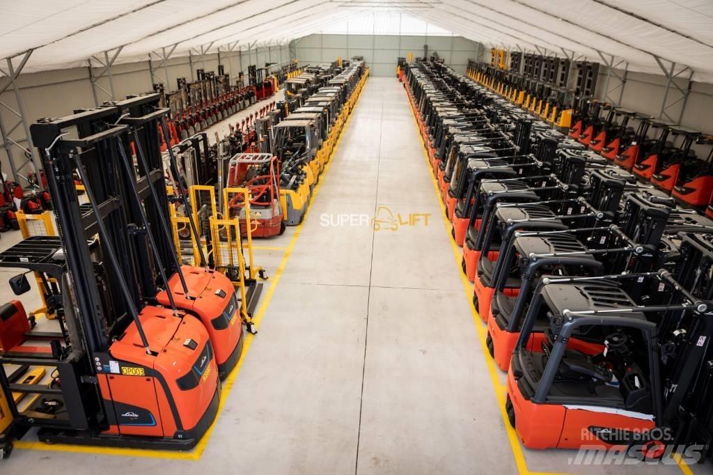 Linde L14AP Zelfrijdende stapelaars