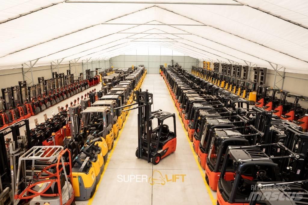 Linde L14AP Zelfrijdende stapelaars