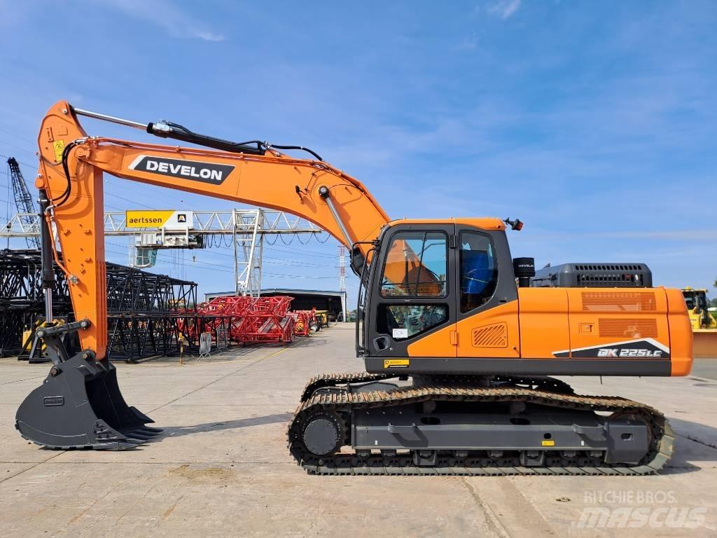 Develon DX225LC-7M Rupsgraafmachines