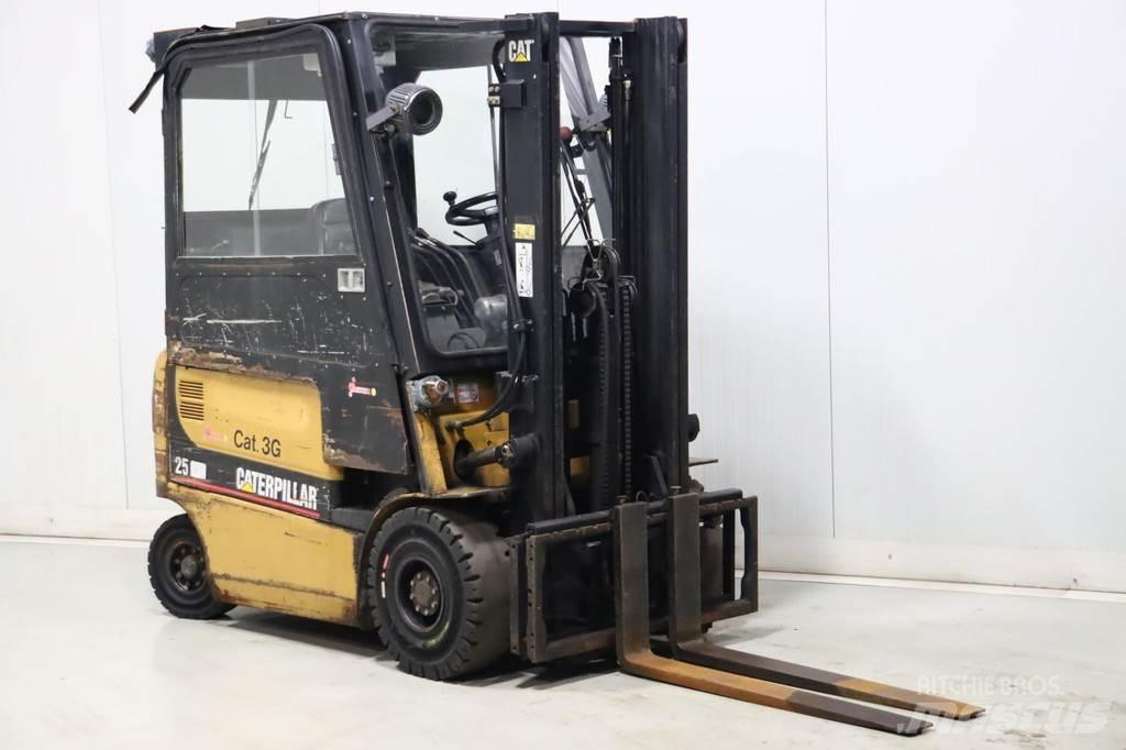 CAT EP25KPAC Elektrische heftrucks
