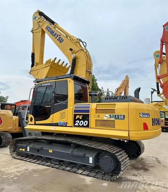 Komatsu PC200-8 Rupsgraafmachines