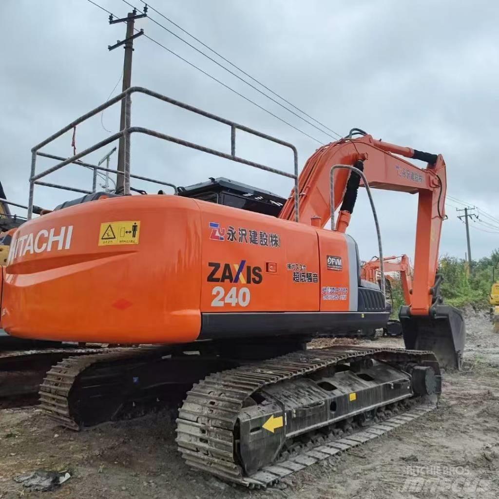 Hitachi 240-3 Rupsgraafmachines