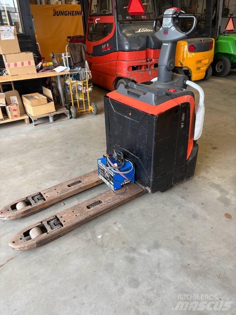 BT LPE 200 Meerij pallettruck met platform
