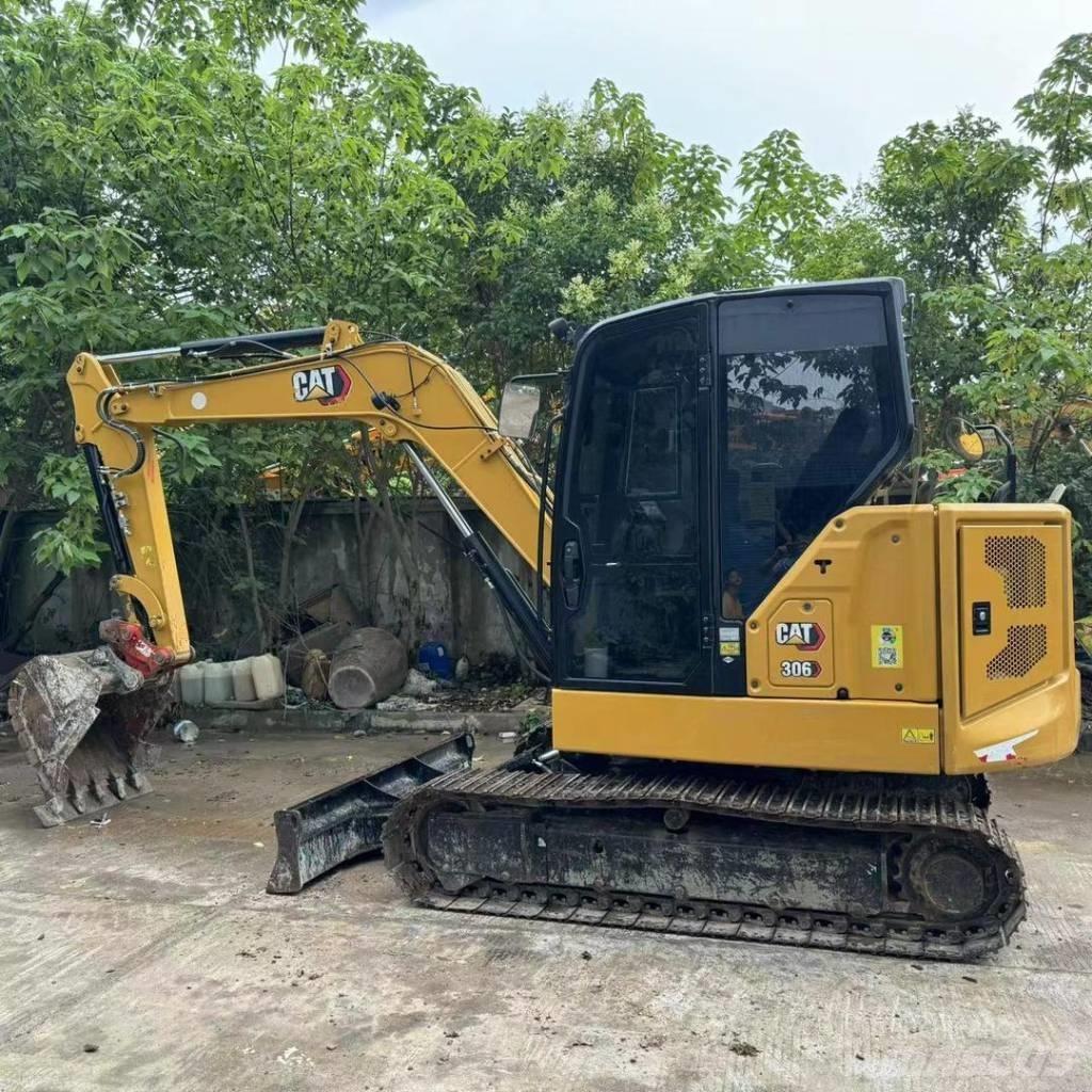 CAT 306 Rupsgraafmachines