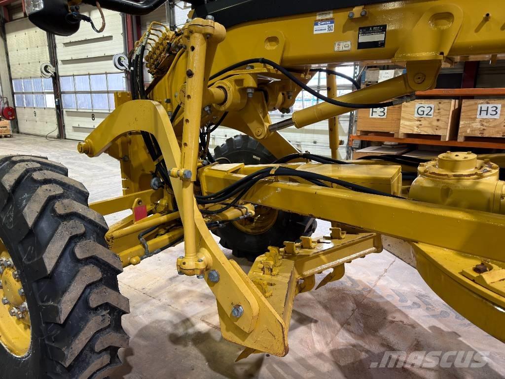 CAT 140H / 140M Wegopbrekers