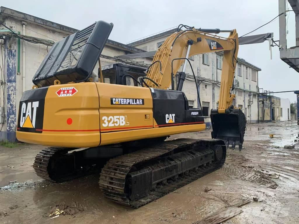 CAT 325 B Rupsgraafmachines