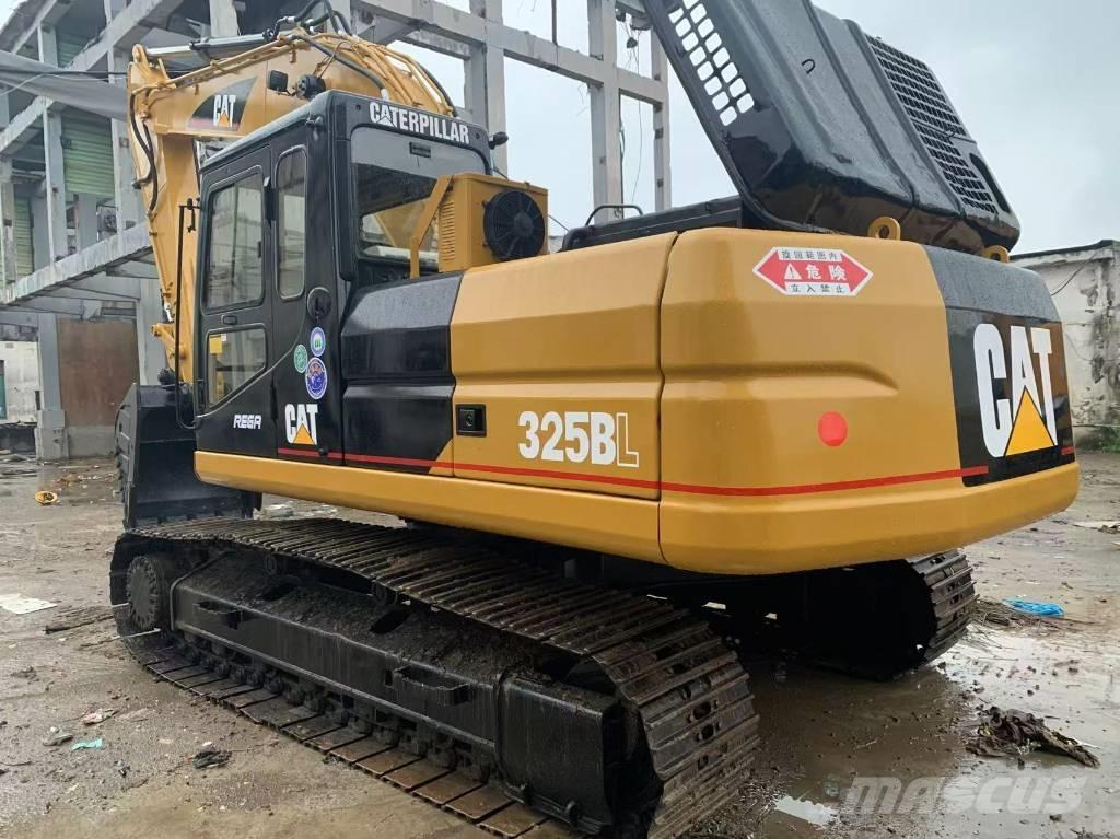 CAT 325 B Rupsgraafmachines