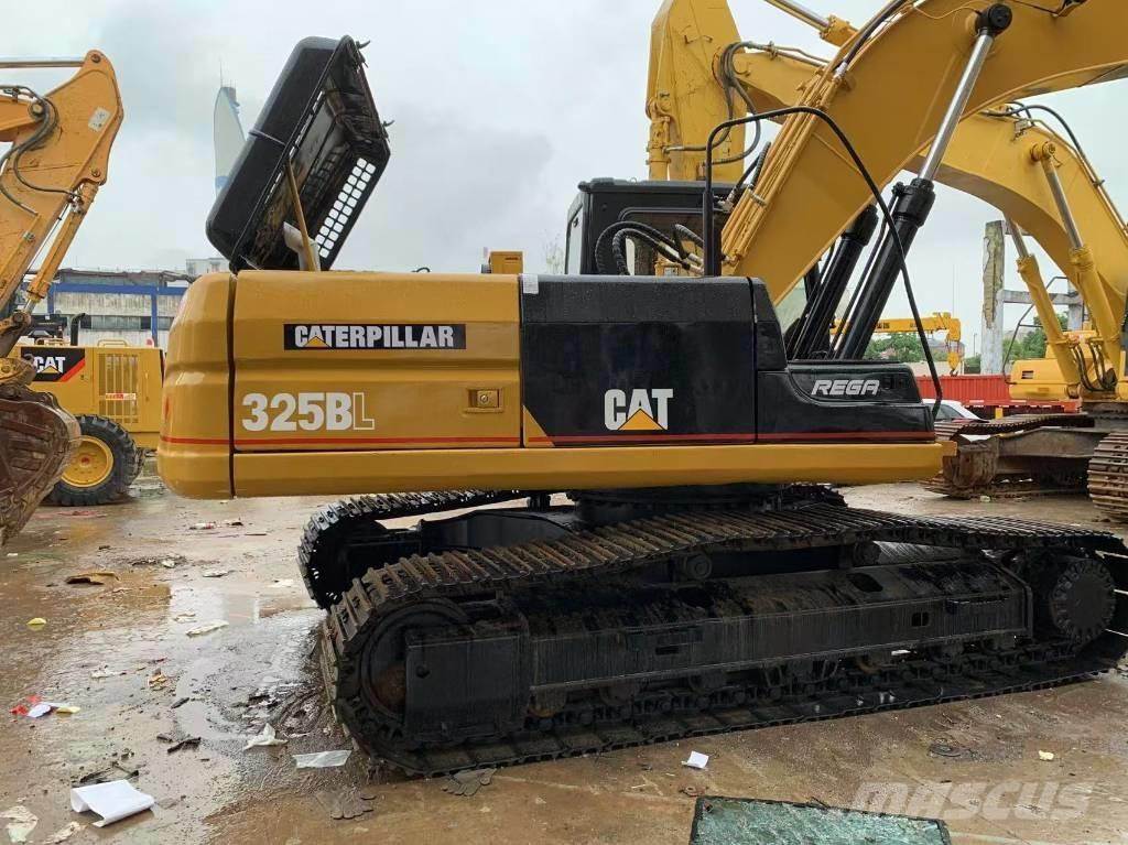 CAT 325 B Rupsgraafmachines