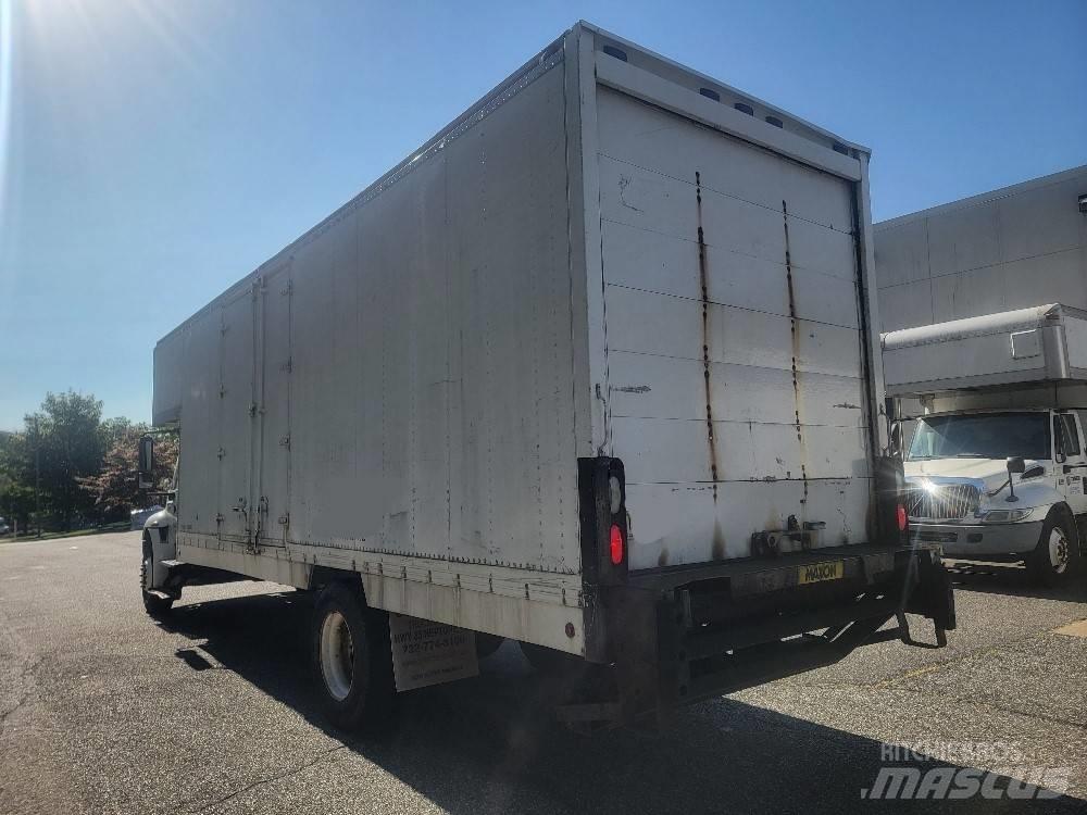 International 4300 Bakwagens met gesloten opbouw
