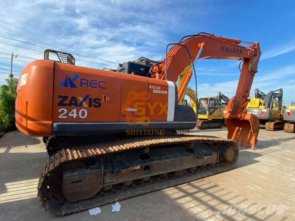 Hitachi ZX 240 Rupsgraafmachines