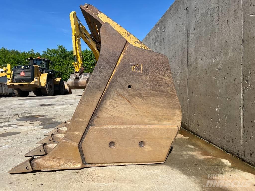 CAT 980 bucket Bakken