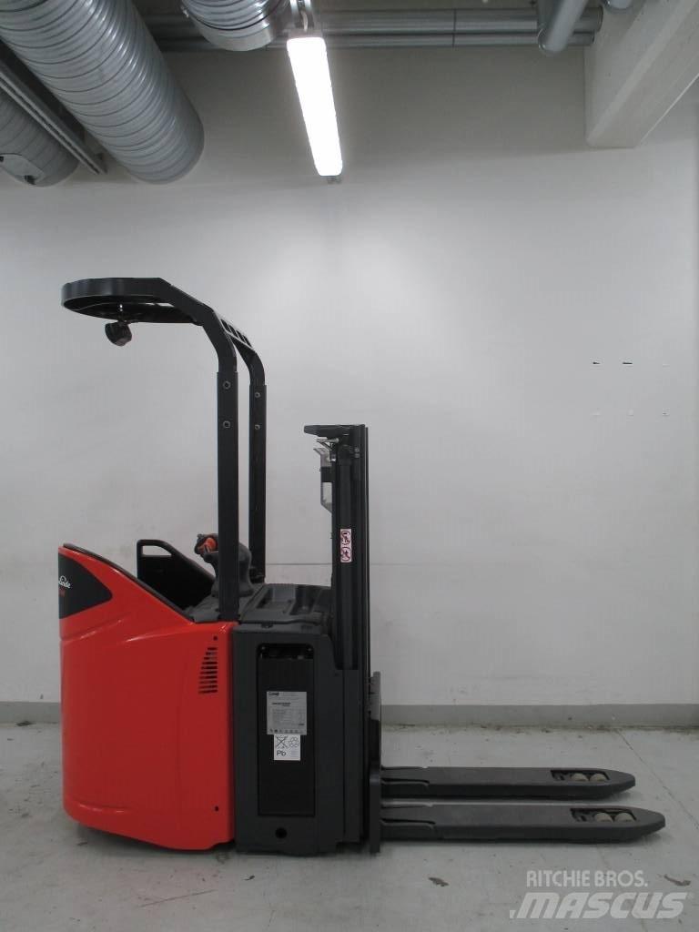 Linde D 14 SP Zelfrijdende stapelaars