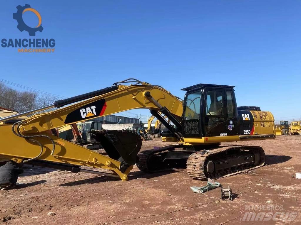 CAT 325 D Rupsgraafmachines