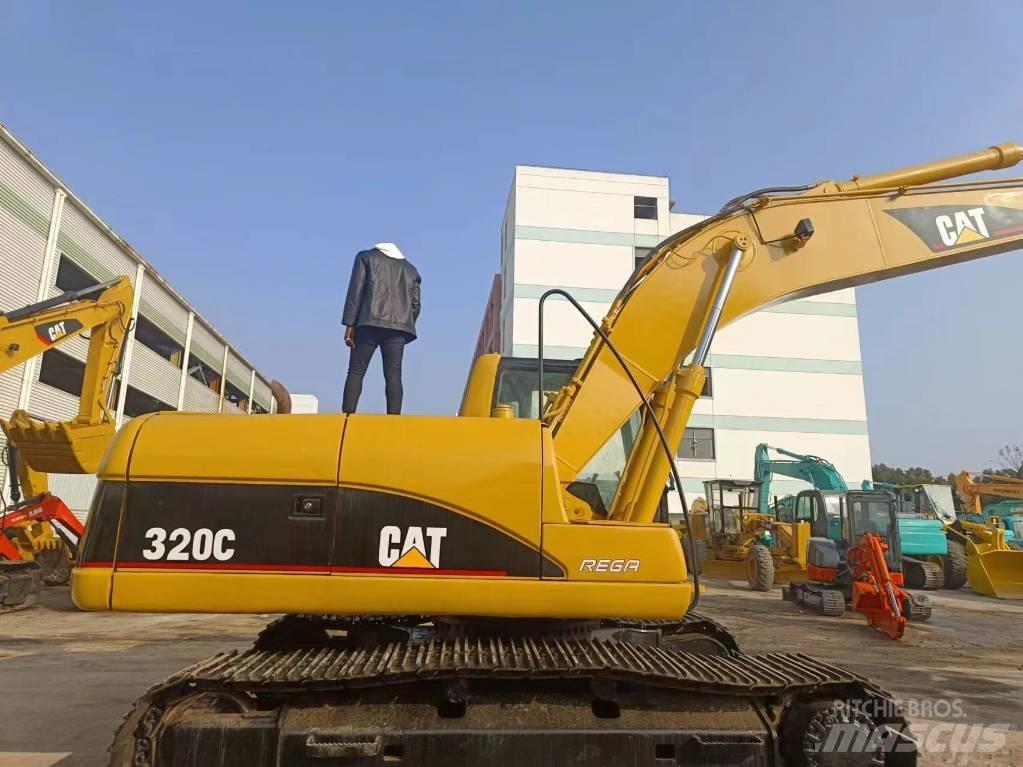 CAT 320 C Rupsgraafmachines