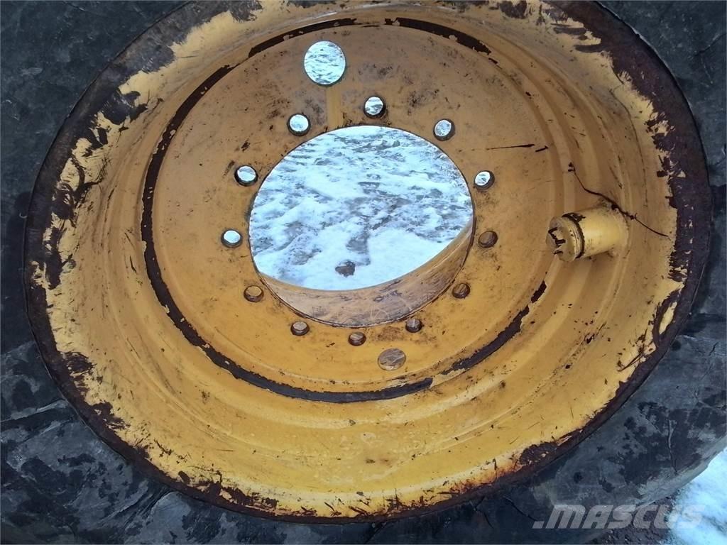 Rottne H20 24x30,5 Banden, wielen en velgen