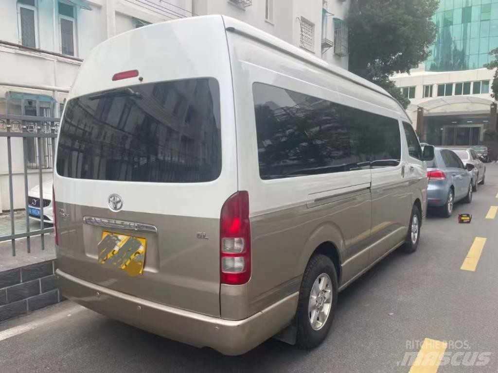 Toyota Coaster Intercitybussen