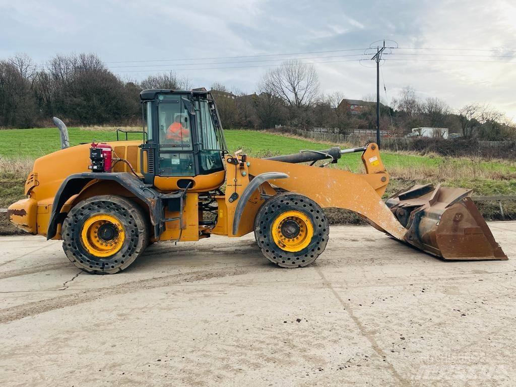 CASE 821 FXR Wielladers