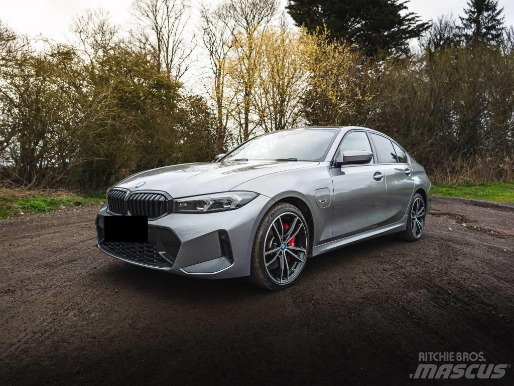 BMW 330e Auto's