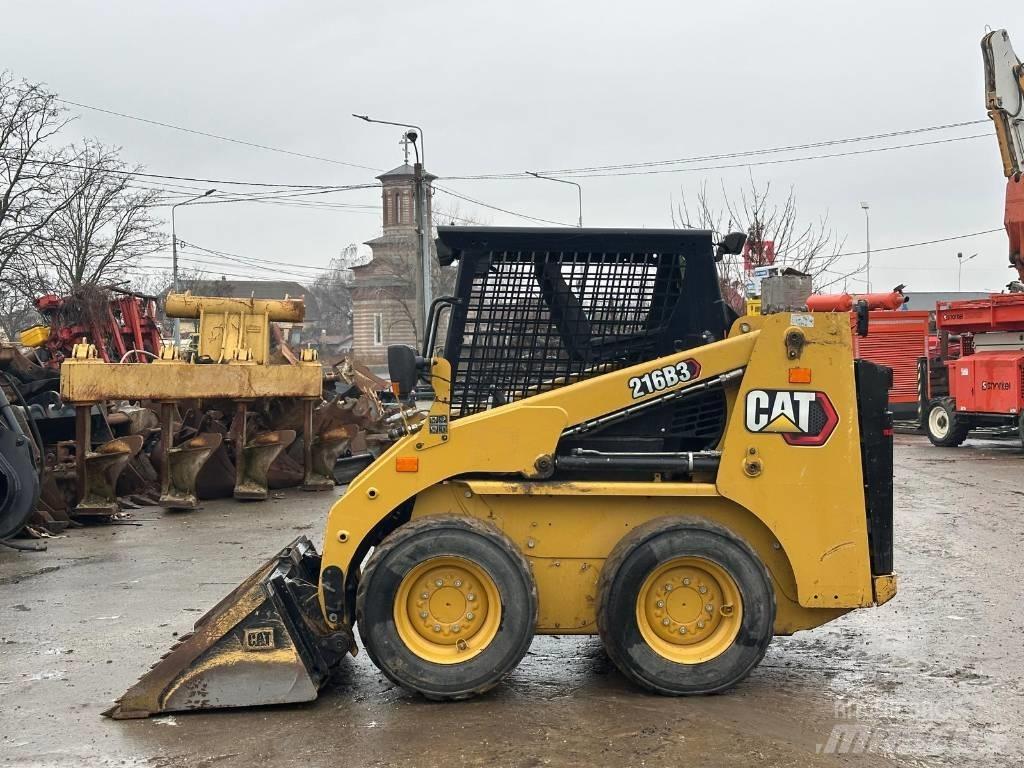 CAT 216 B 3 Schrankladers