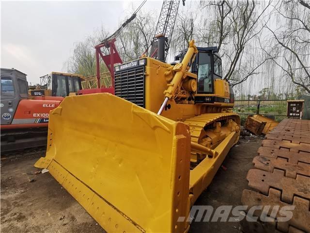 Komatsu D155A Rupsdozers