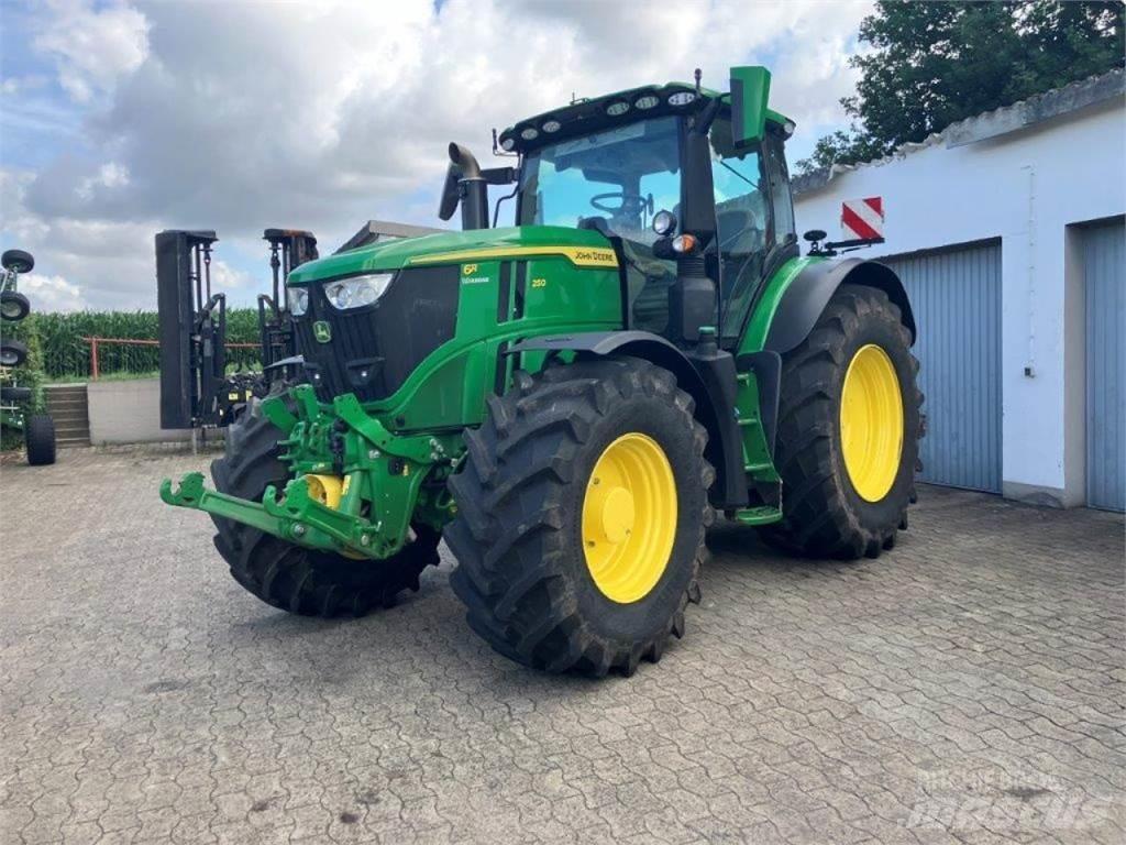 John Deere 6R 250 Tractoren