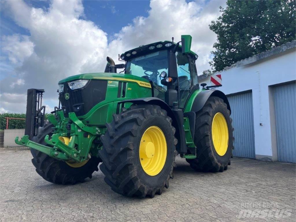 John Deere 6R 250 Tractoren